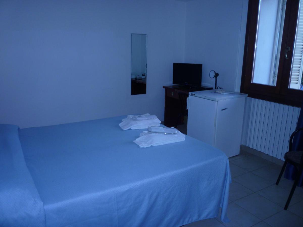 Hotel L'Ancora Santa Teresa Gallura Eksteriør bilde