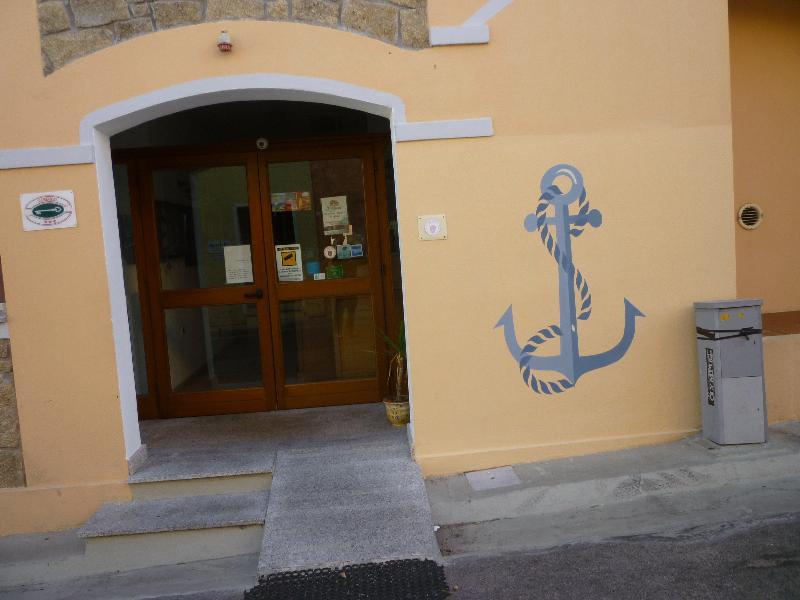 Hotel L'Ancora Santa Teresa Gallura Eksteriør bilde